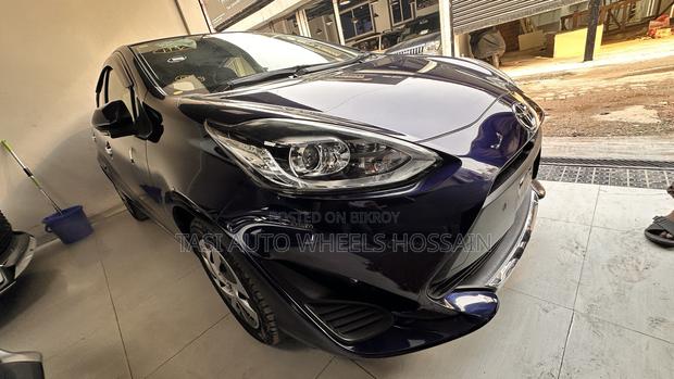 Toyota Aqua 2021 Blue