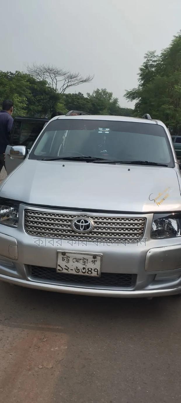 Toyota Succeed 2003 Silver
