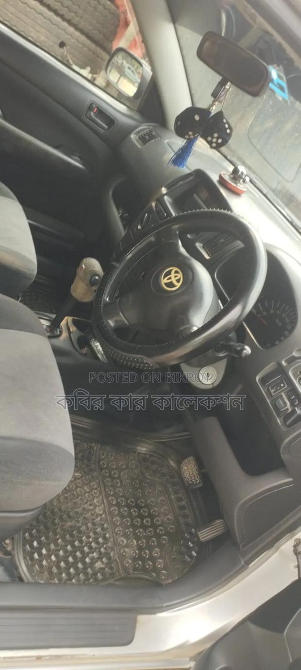 Toyota Succeed 2003 Silver
