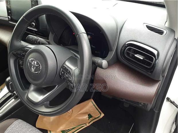 Toyota Yaris Cross 1.5 Hybrid FWD 2021 Pearl