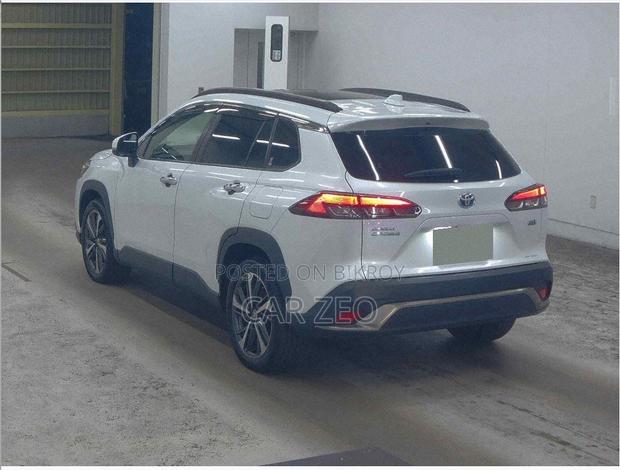 Toyota Corolla Cross 1.8 Hybrid AWD 2021 Pearl