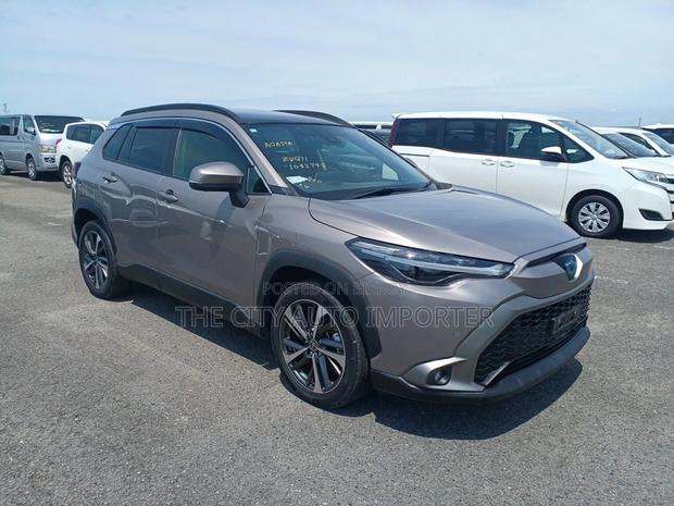 Toyota Corolla 2022 Brown
