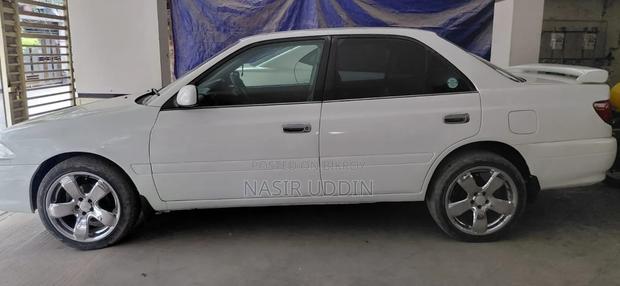 Toyota Carina 2001 White