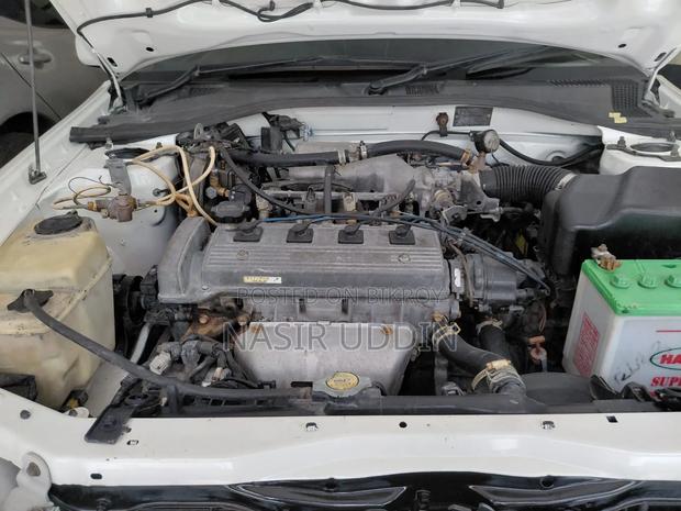 Toyota Carina 2001 White