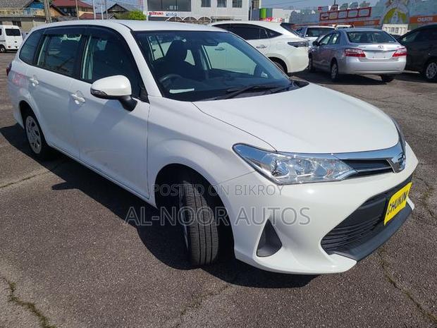 Toyota Corolla Fielder 2021 White