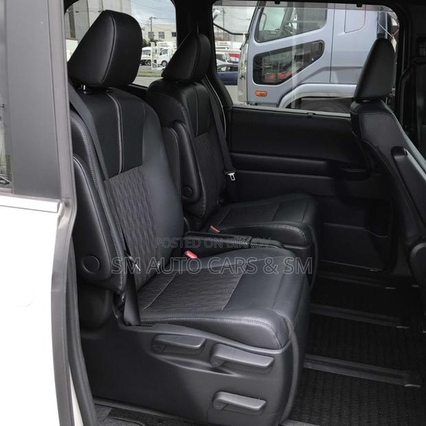 Toyota Noah 2022 Pearl