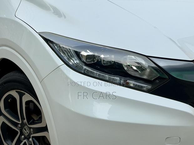 Honda Vezel 1.5 Hybrid 2WD 2014 Pearl