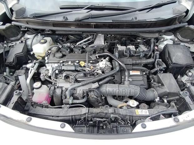 Toyota Yaris 2021 Pearl