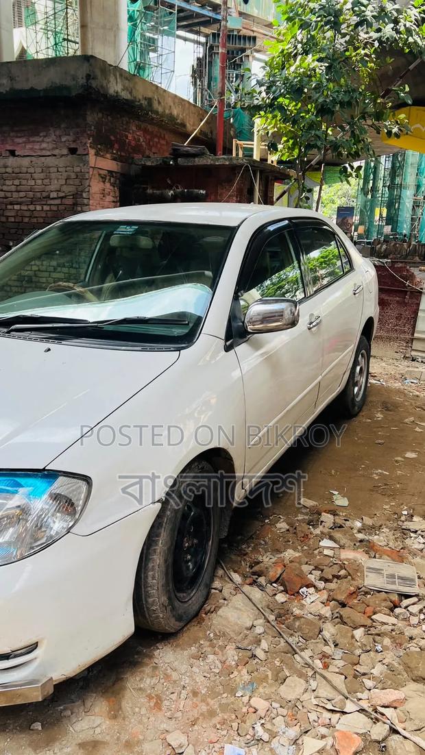 Toyota Corolla Sedan 2001 White