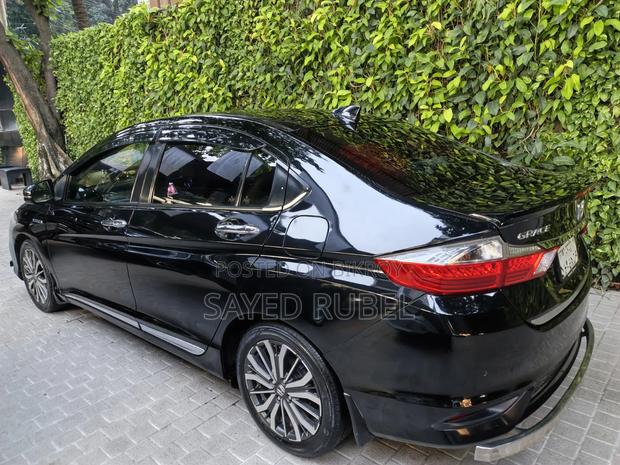 Honda Grace 1.5 Hybrid FWD 2018 Black