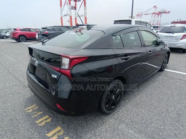 Toyota Prius 2022 Black