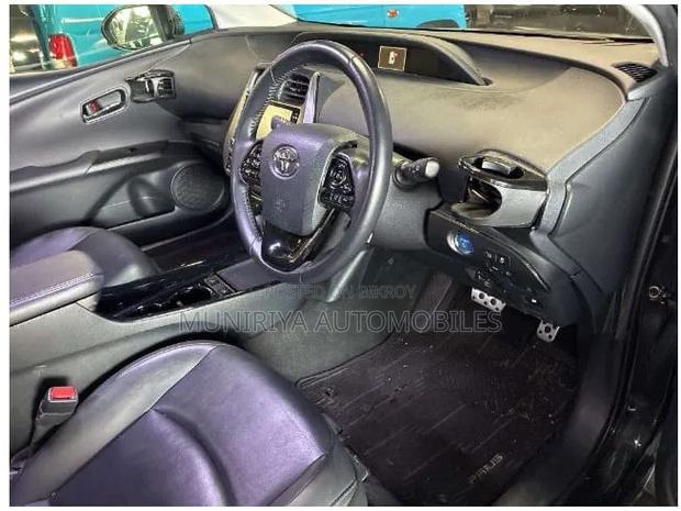 Toyota Prius 2022 Black
