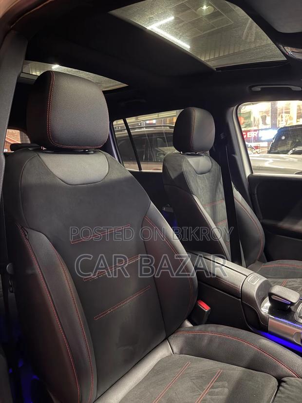 Mercedes-Benz GLB-Class GLB 200 2022 Blue