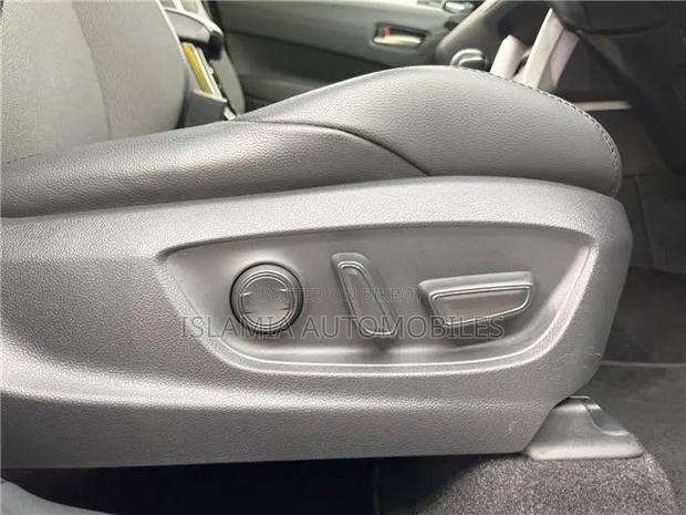 Toyota Corolla Cross 2023 Pearl