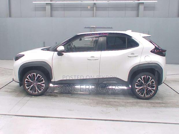 Toyota Yaris Cross 2021 Pearl