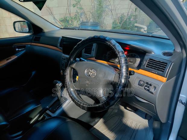 Toyota Corolla Sedan 2005 Silver