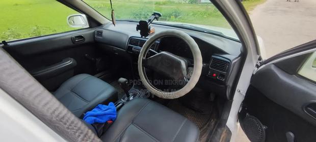 Toyota Corolla 1997 White