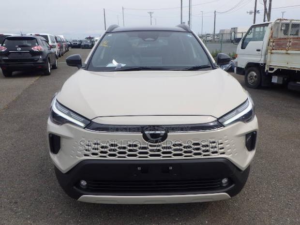 New Toyota Corolla Cross 2026 Beige