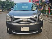 Toyota Noah 2012 Gray for sale