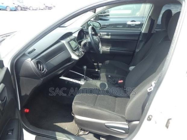 New Toyota Corolla Fielder 1.5 Hybrid FWD 2021 Pearl