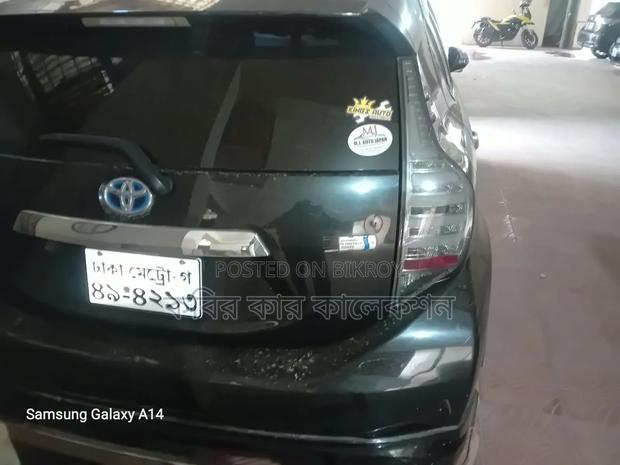 Toyota Aqua 2017 Black