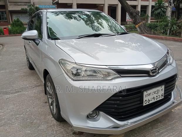 Toyota Axio 2016 Silver