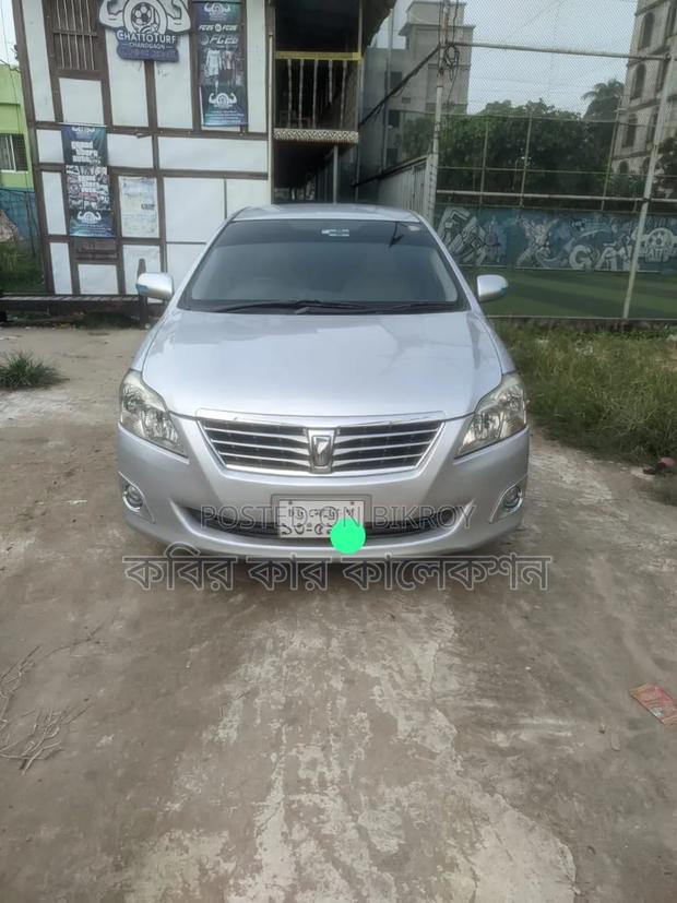 Toyota Premio 2012 Silver
