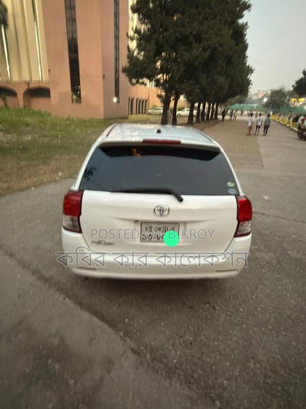 Toyota Corolla Fielder 2012 White