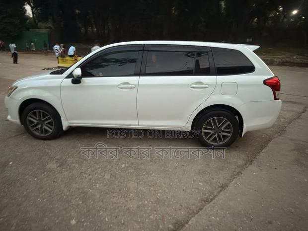 Toyota Corolla Fielder 2012 White