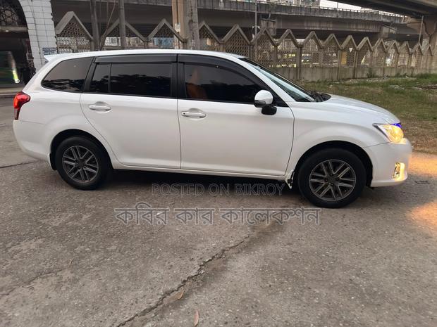 Toyota Corolla Fielder 2012 White