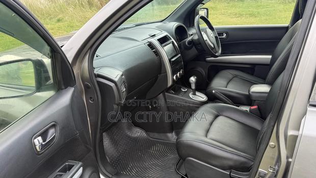 Nissan X-Trail 2012 Red