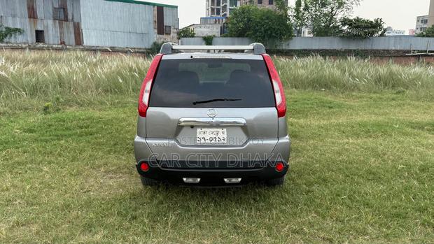 Nissan X-Trail 2012 Red