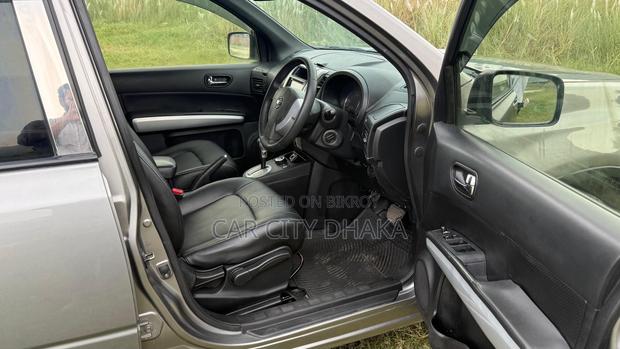 Nissan X-Trail 2012 Red