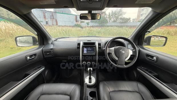 Nissan X-Trail 2012 Red