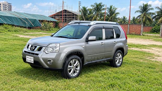 Nissan X-Trail 2012 Red