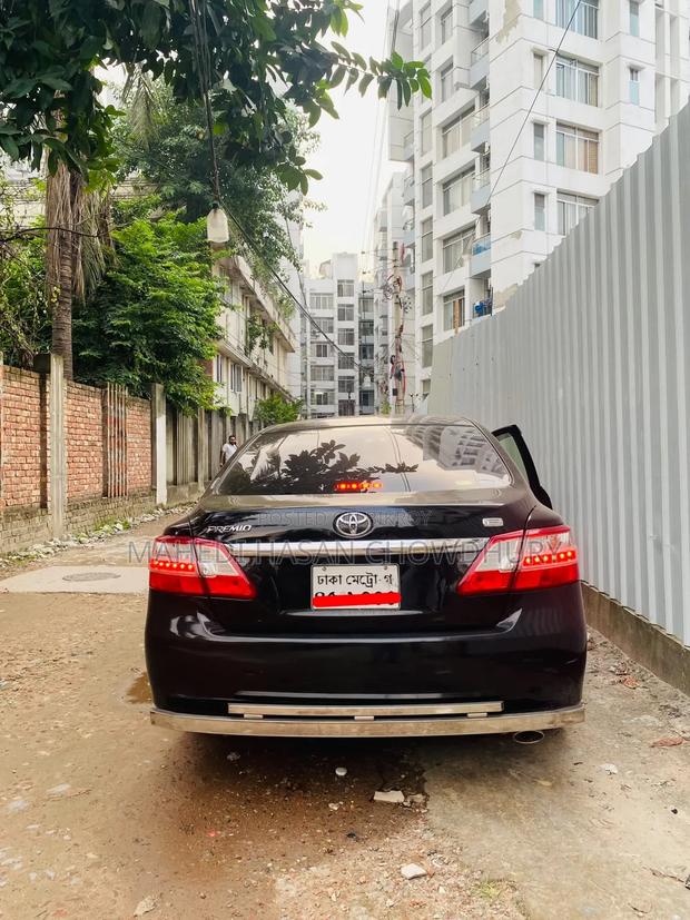 Toyota Premio 2014 Black