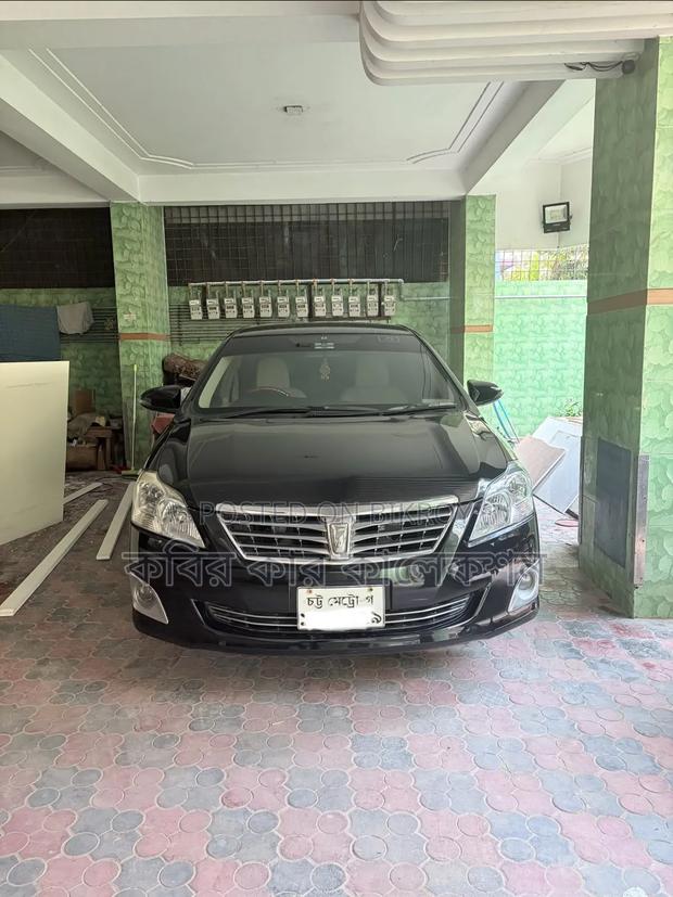Toyota Premio 2015 Black
