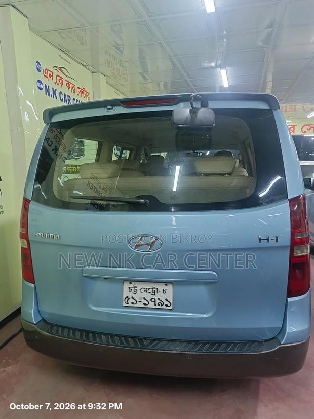 Hyundai H300 2011 Blue