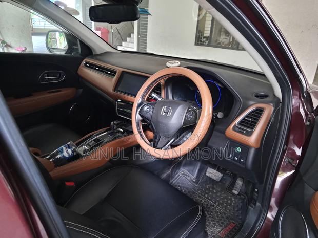 Honda Vezel 1.5 2WD 2015 Maroon