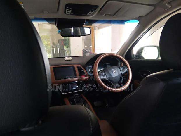 Honda Vezel 1.5 2WD 2015 Maroon