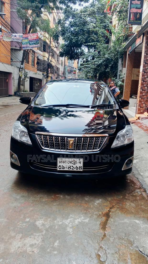 Toyota Premio 2015 Black