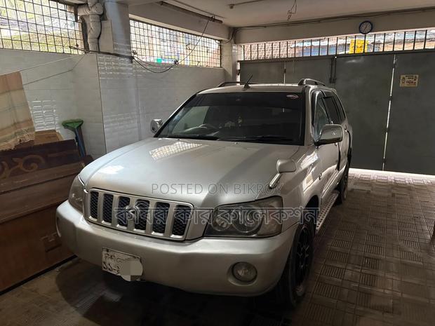 Toyota Kluger 2002 Silver