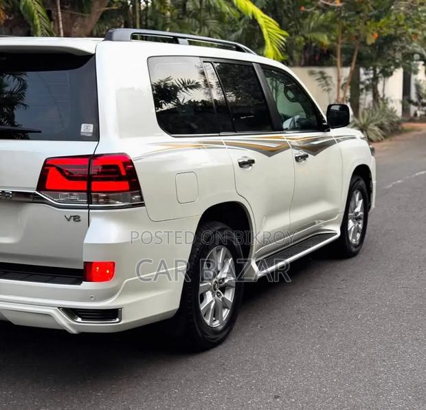 Toyota Land Cruiser 4.5 V8 GXR 2019 White