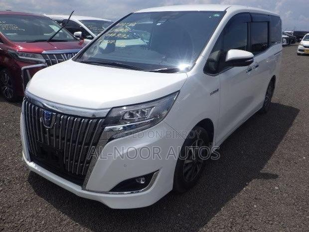 Toyota Esquire 2021 Pearl