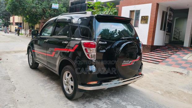 Toyota Rush 1.5 RWD 2006 Black