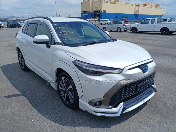 Toyota Corolla LE 2023 Pearl