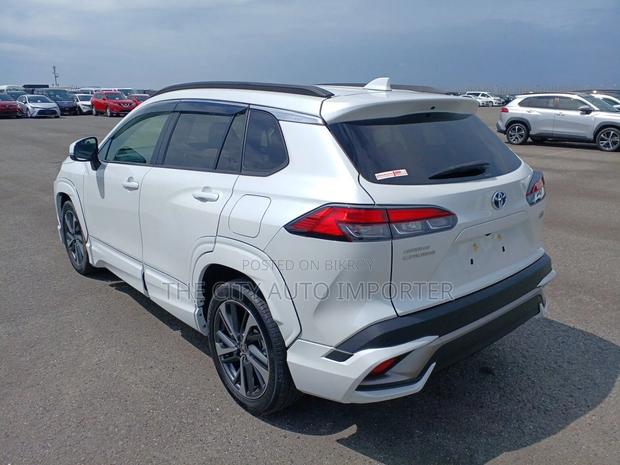 Toyota Corolla LE 2023 Pearl