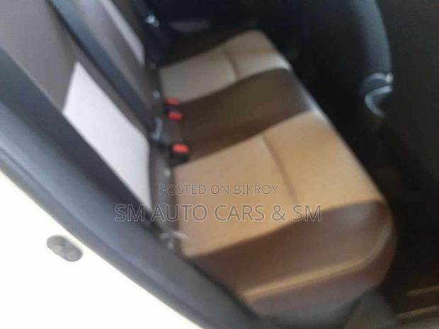 Toyota Yaris Cross 1.5 Hybrid FWD 2021 Pearl