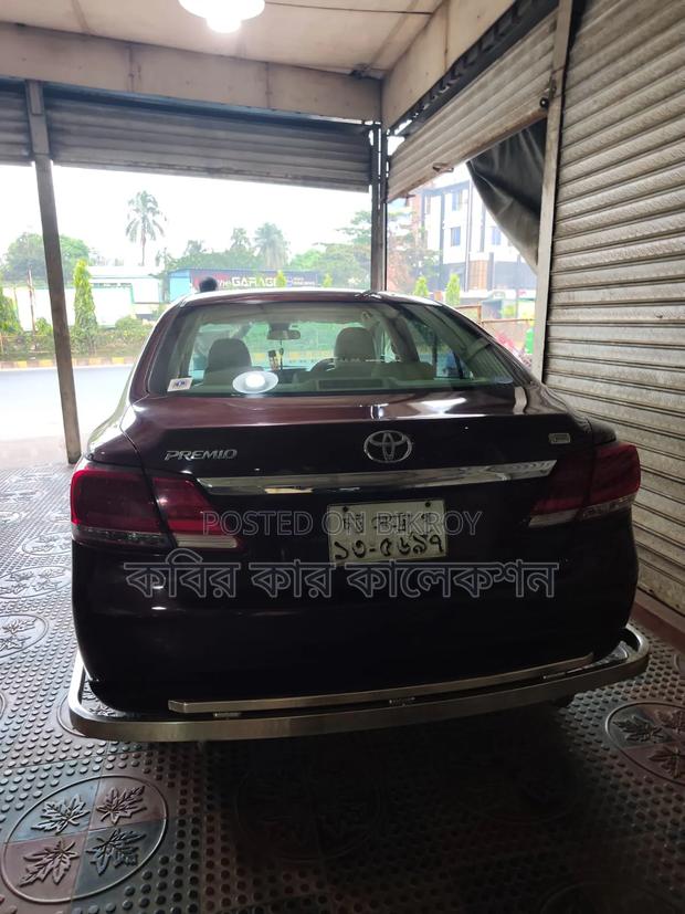 Toyota Premio 2017 Maroon