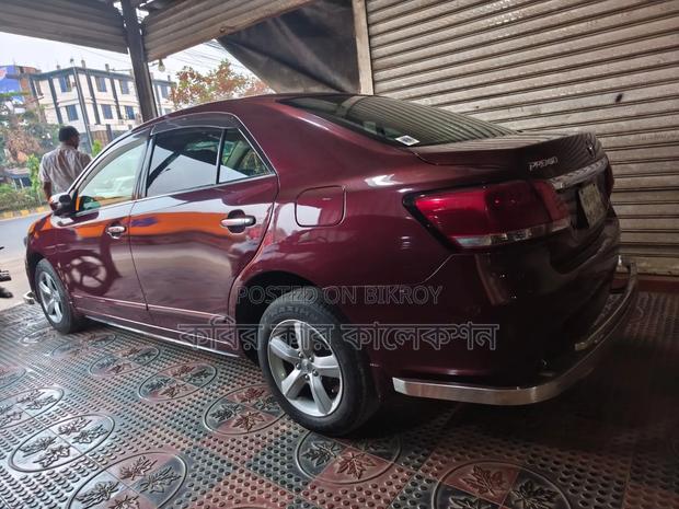 Toyota Premio 2017 Maroon